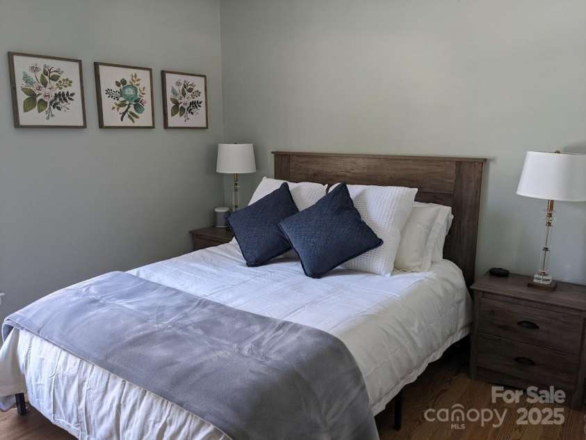 321 Donnybrook Drive, Asheville, NC 28806.  MLS# CAR4265443, YatesRealty ID 18787. 