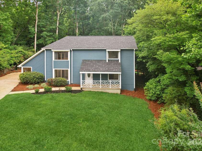 8338 Rittenhouse Circle, Charlotte, NC 28270.  MLS# CAR4264400, YatesRealty ID 18788. 
