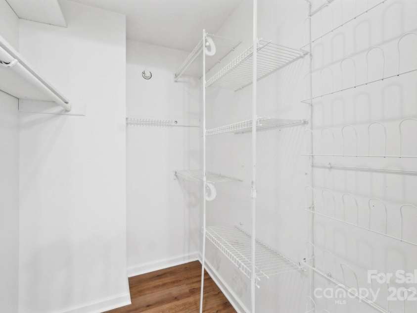 8338 Rittenhouse Circle, Charlotte, NC 28270.  MLS# CAR4264400, YatesRealty ID 18788. 