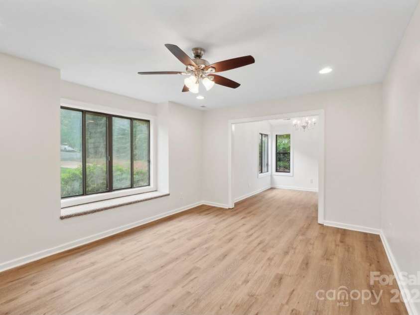 8338 Rittenhouse Circle, Charlotte, NC 28270.  MLS# CAR4264400, YatesRealty ID 18788. 