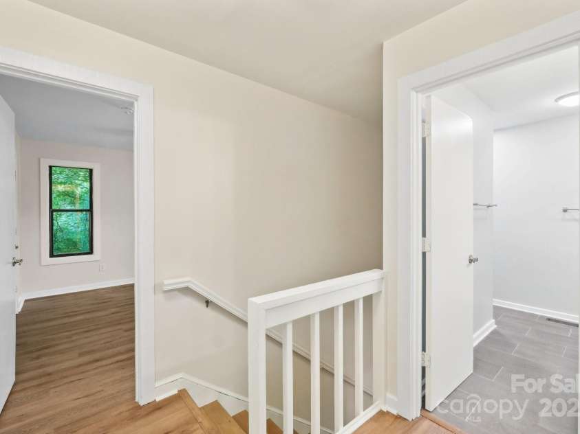 8338 Rittenhouse Circle, Charlotte, NC 28270.  MLS# CAR4264400, YatesRealty ID 18788. 
