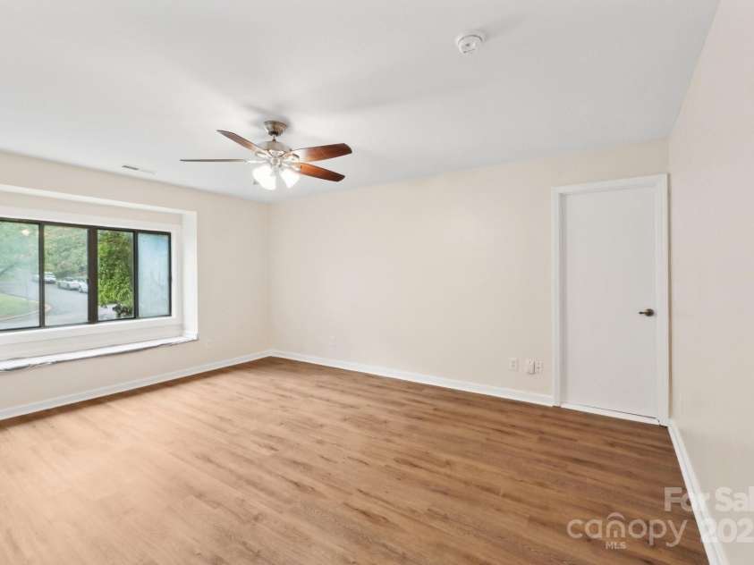 8338 Rittenhouse Circle, Charlotte, NC 28270.  MLS# CAR4264400, YatesRealty ID 18788. 