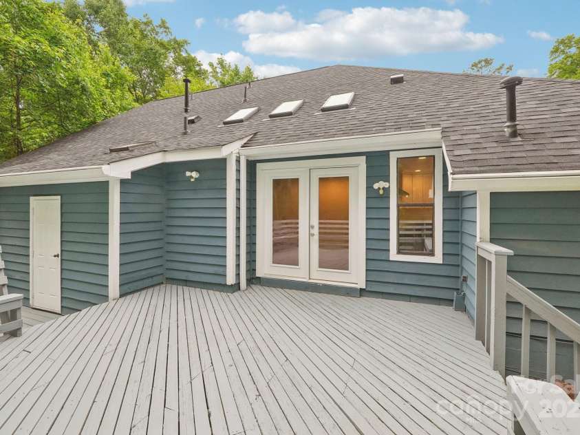 8338 Rittenhouse Circle, Charlotte, NC 28270.  MLS# CAR4264400, YatesRealty ID 18788. 