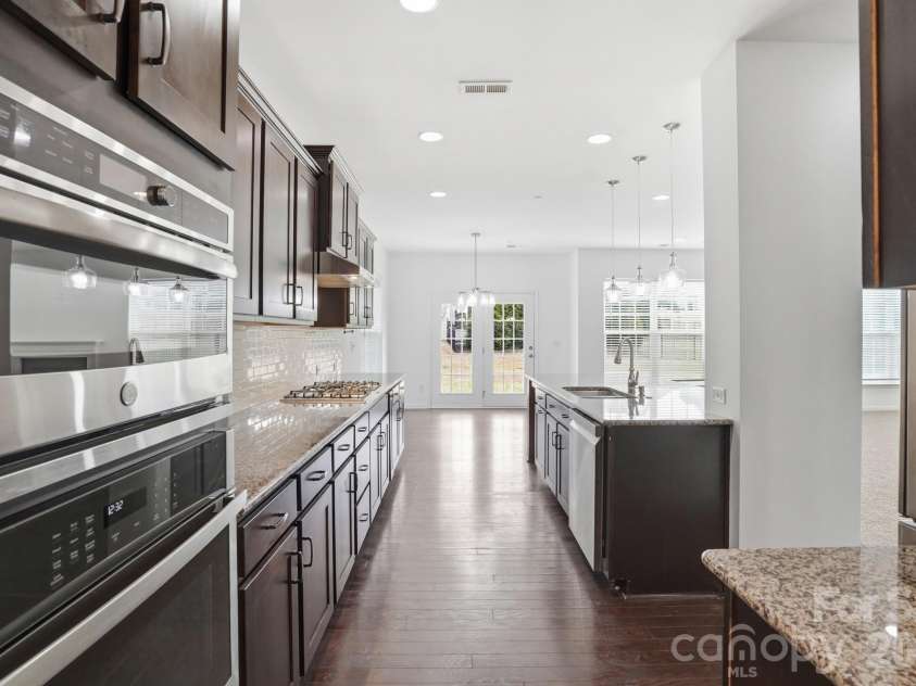 966 Parkland Place, Concord, NC 28027.  MLS# CAR4359639, YatesRealty ID 18788. 