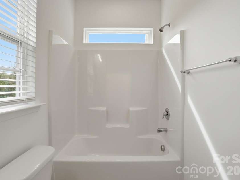 966 Parkland Place, Concord, NC 28027.  MLS# CAR4359639, YatesRealty ID 18788. 