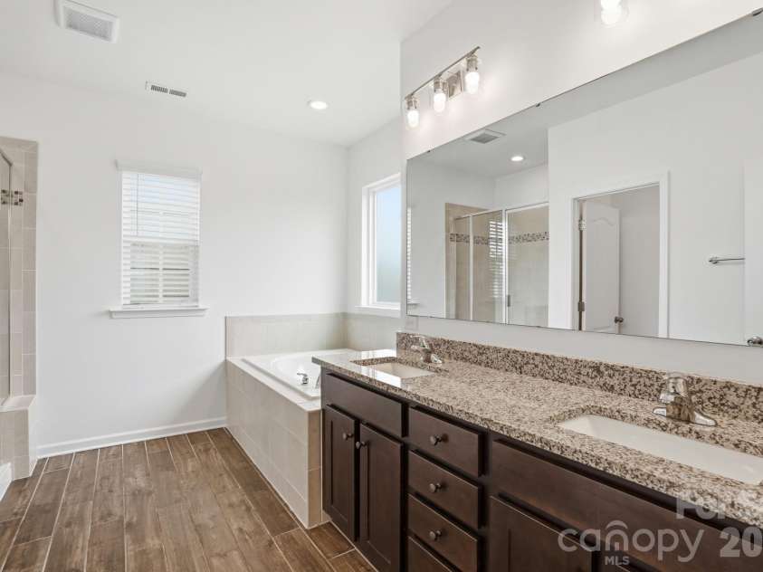 966 Parkland Place, Concord, NC 28027.  MLS# CAR4359639, YatesRealty ID 18788. 