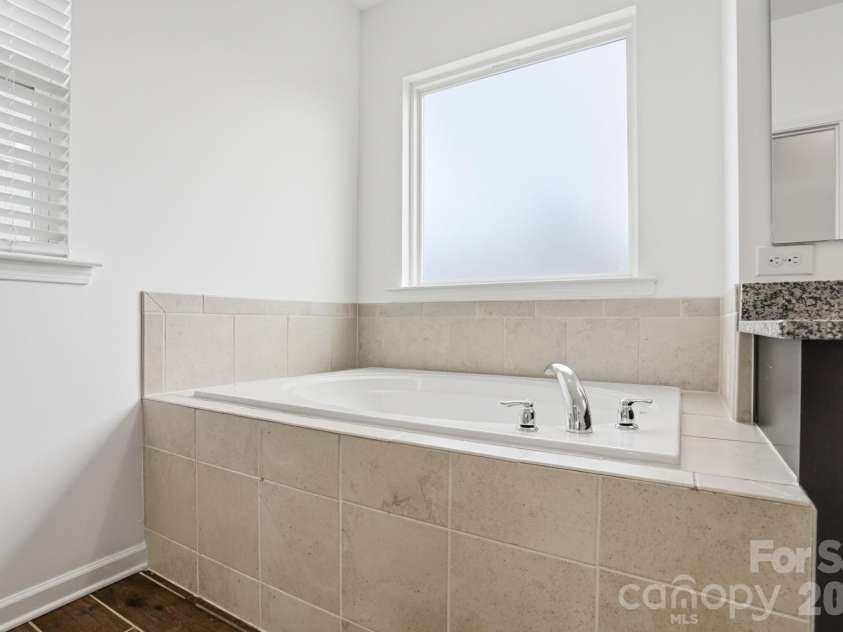 966 Parkland Place, Concord, NC 28027.  MLS# CAR4359639, YatesRealty ID 18788. 