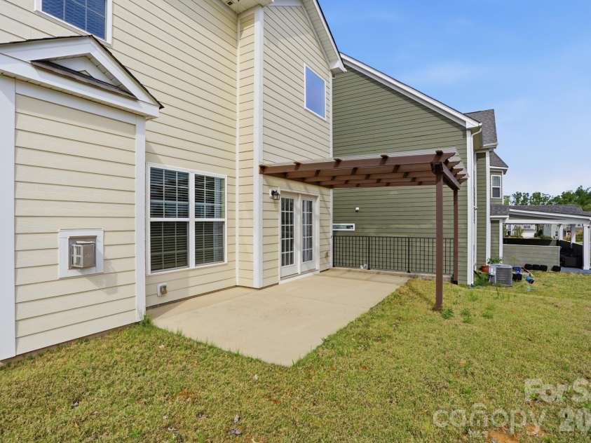 966 Parkland Place, Concord, NC 28027.  MLS# CAR4359639, YatesRealty ID 18788. 