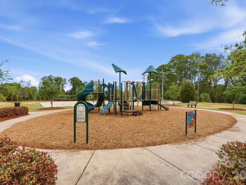 966 Parkland Place, Concord, NC 28027.  MLS# CAR4359639, YatesRealty ID 18788. 