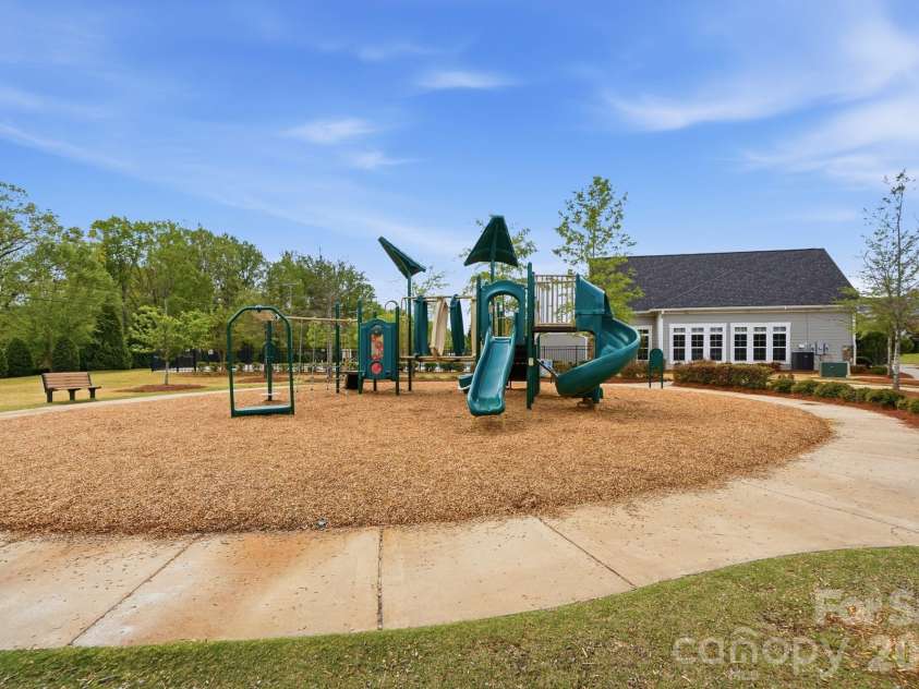 966 Parkland Place, Concord, NC 28027.  MLS# CAR4359639, YatesRealty ID 18788. 