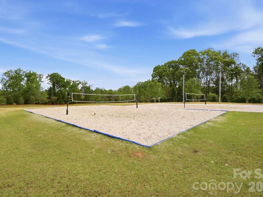 966 Parkland Place, Concord, NC 28027.  MLS# CAR4359639, YatesRealty ID 18788. 