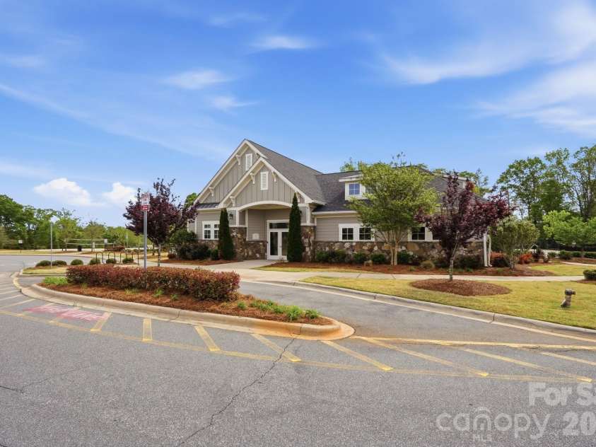 966 Parkland Place, Concord, NC 28027.  MLS# CAR4359639, YatesRealty ID 18788. 