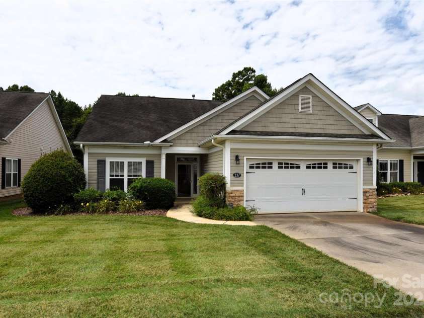 237 River Birch Drive, Salisbury, NC 28146.  MLS# CAR4282240, YatesRealty ID 1879. 