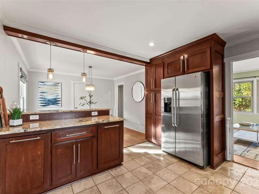 831 Spruce Street, Charlotte, NC 28203.  MLS# CAR4220970, YatesRealty ID 1879. 
