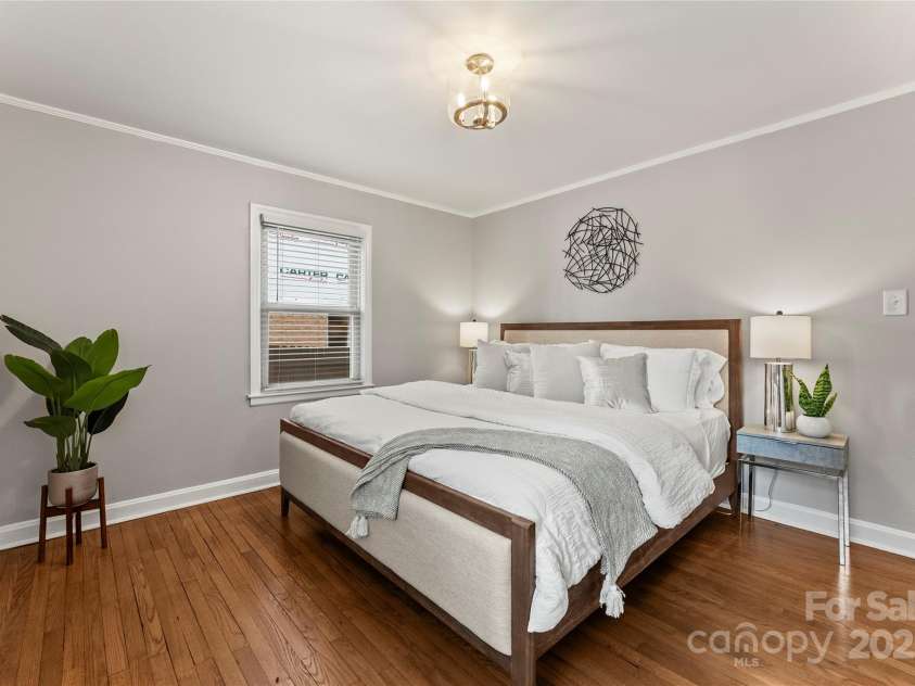 831 Spruce Street, Charlotte, NC 28203.  MLS# CAR4220970, YatesRealty ID 1879. 