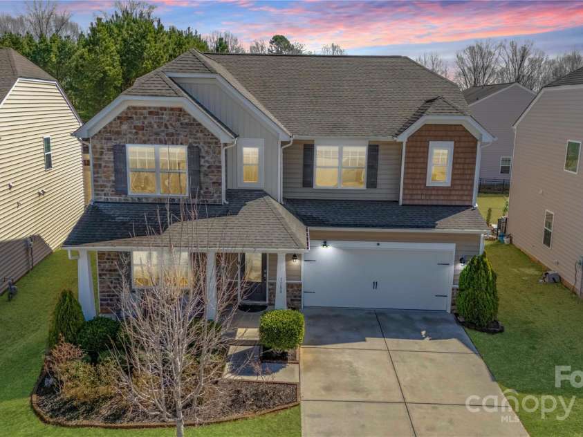 1100 Wallace Lake Road, Fort Mill, SC 29707.  MLS# CAR4231838, YatesRealty ID 18791. 