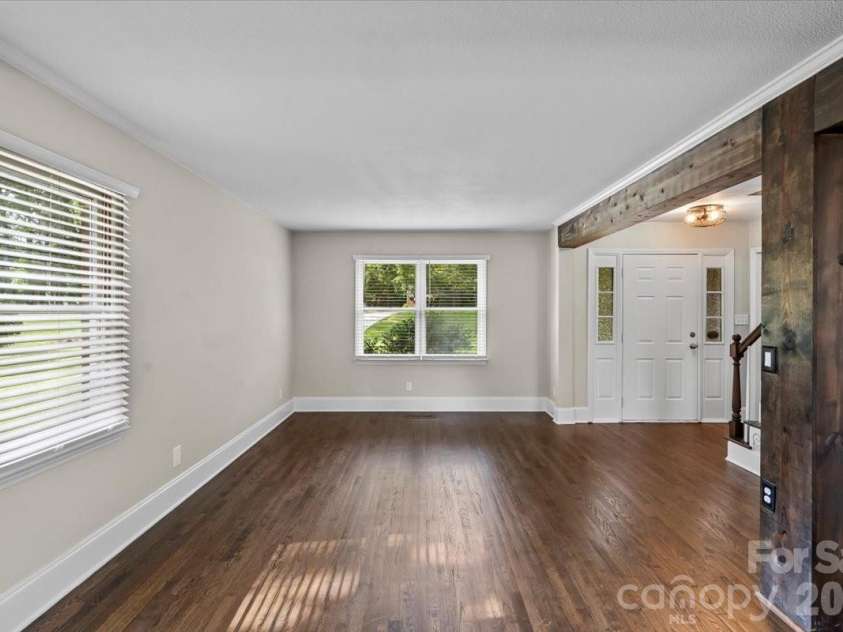 5811 Gettysburg Drive, Concord, NC 28027.  MLS# CAR4355741, YatesRealty ID 18792. 