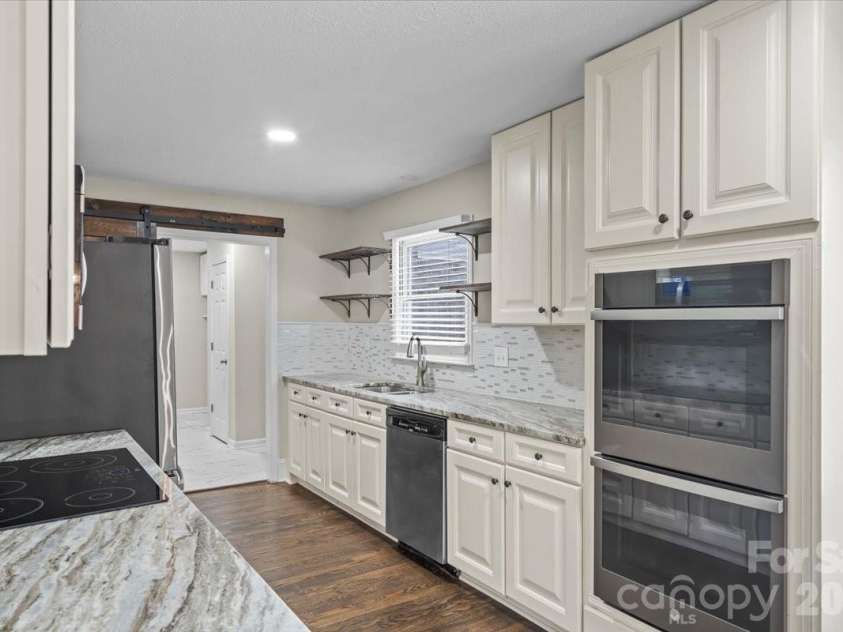 5811 Gettysburg Drive, Concord, NC 28027.  MLS# CAR4355741, YatesRealty ID 18792. 