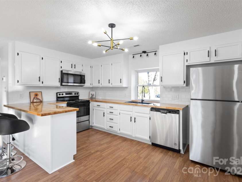 717 Perth Road, Troutman, NC 28166.  MLS# CAR4221700, YatesRealty ID 18792. 