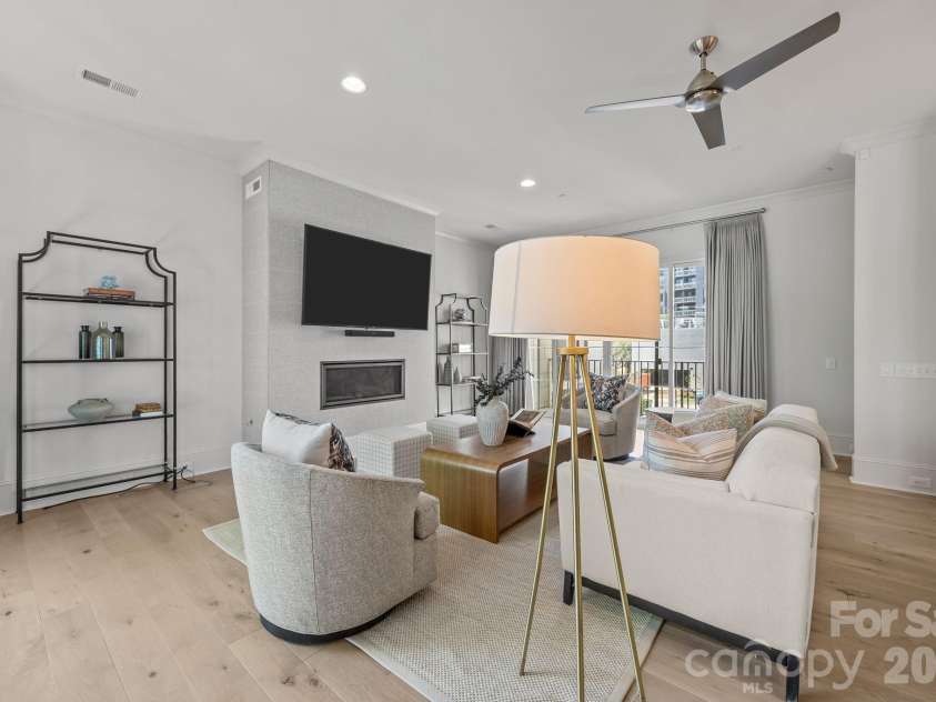 1708 Lombardy Circle, Charlotte, NC 28203.  MLS# CAR4365538, YatesRealty ID 18794. 