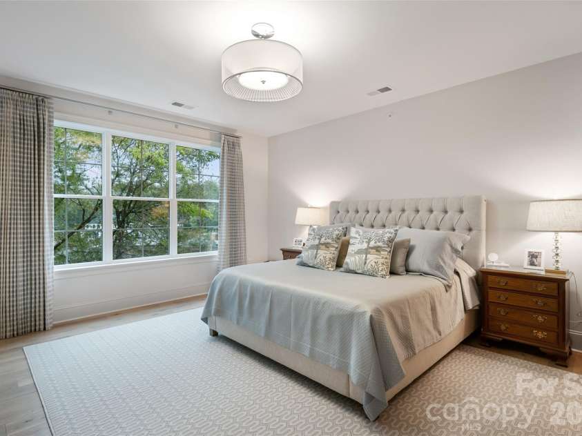 1708 Lombardy Circle, Charlotte, NC 28203.  MLS# CAR4365538, YatesRealty ID 18794. 