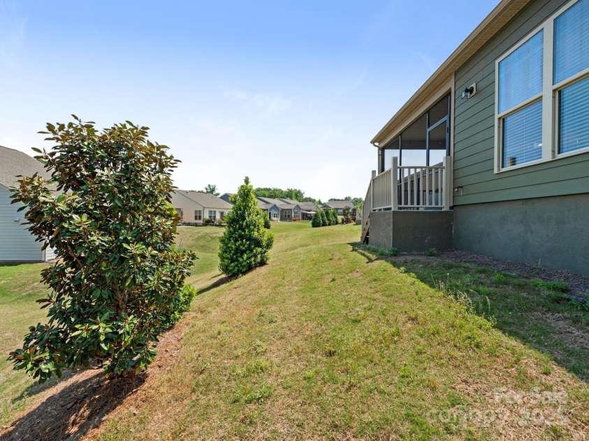 1026 Kirby Drive, Fort Mill, SC 29715.  MLS# CAR4251252, YatesRealty ID 18795. 