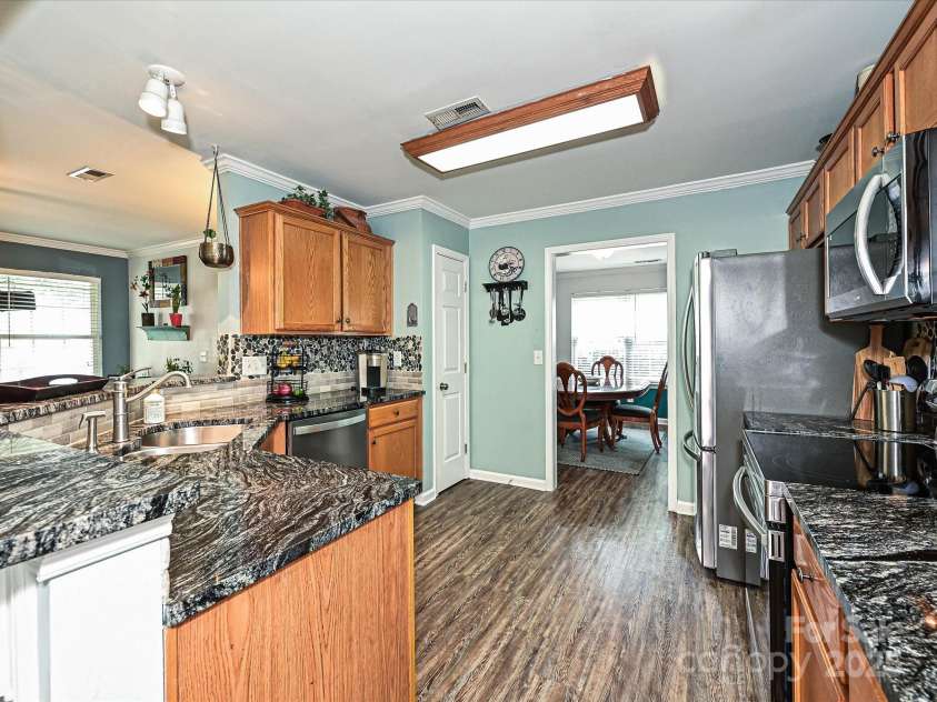 2848 Huckleberry Hill Drive, Fort Mill, SC 29715.  MLS# CAR4268461, YatesRealty ID 18797. 