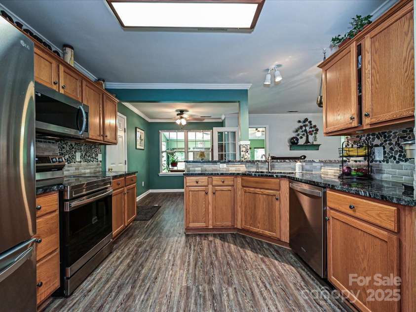 2848 Huckleberry Hill Drive, Fort Mill, SC 29715.  MLS# CAR4268461, YatesRealty ID 18797. 