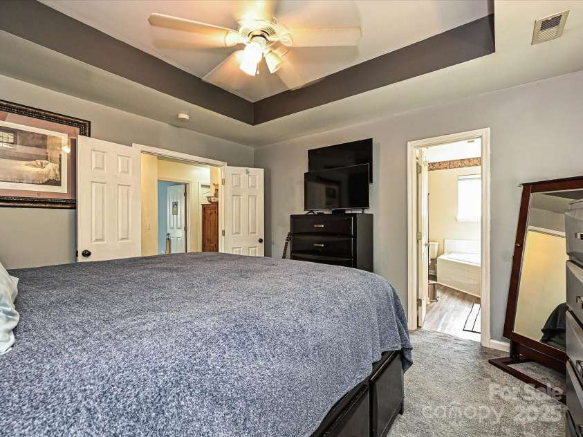 2848 Huckleberry Hill Drive, Fort Mill, SC 29715.  MLS# CAR4268461, YatesRealty ID 18797. 