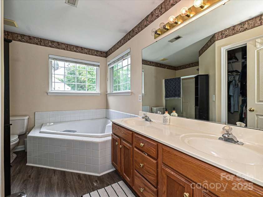 2848 Huckleberry Hill Drive, Fort Mill, SC 29715.  MLS# CAR4268461, YatesRealty ID 18797. 