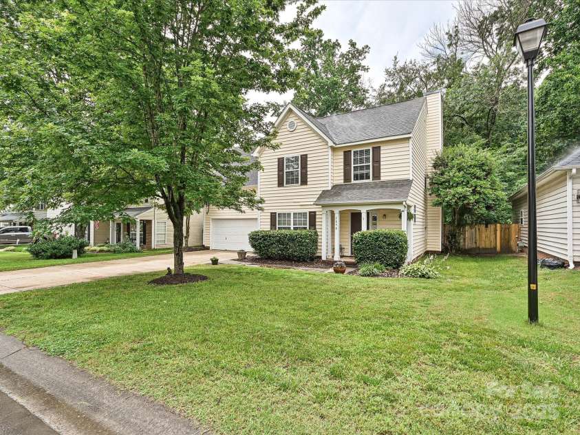 2848 Huckleberry Hill Drive, Fort Mill, SC 29715.  MLS# CAR4268461, YatesRealty ID 18797. 