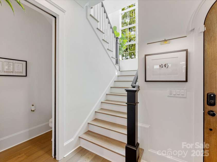 443 Beaumont Avenue, Charlotte, NC 28204.  MLS# CAR4249139, YatesRealty ID 18798. 