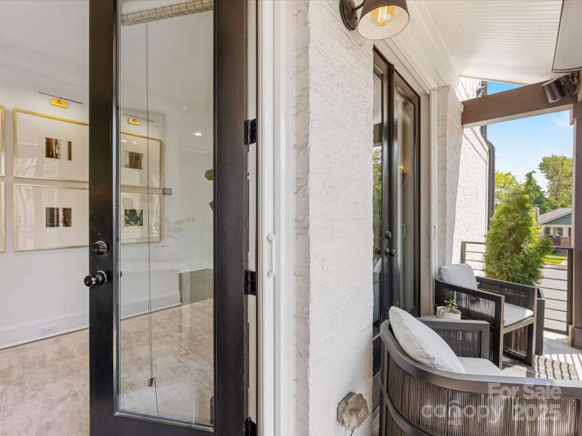 443 Beaumont Avenue, Charlotte, NC 28204.  MLS# CAR4249139, YatesRealty ID 18798. 