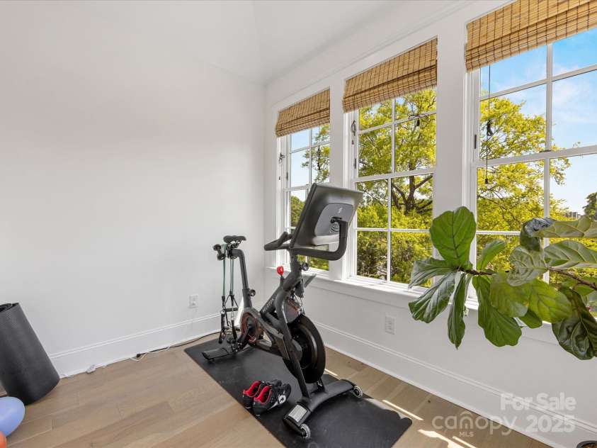 443 Beaumont Avenue, Charlotte, NC 28204.  MLS# CAR4249139, YatesRealty ID 18798. 