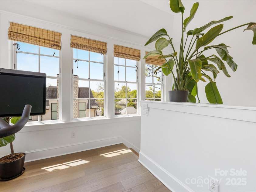 443 Beaumont Avenue, Charlotte, NC 28204.  MLS# CAR4249139, YatesRealty ID 18798. 