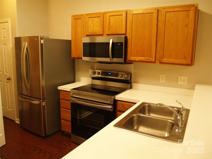 11107 Lions Mane Street, Charlotte, NC 28273.  MLS# CAR4263479, YatesRealty ID 18799. 