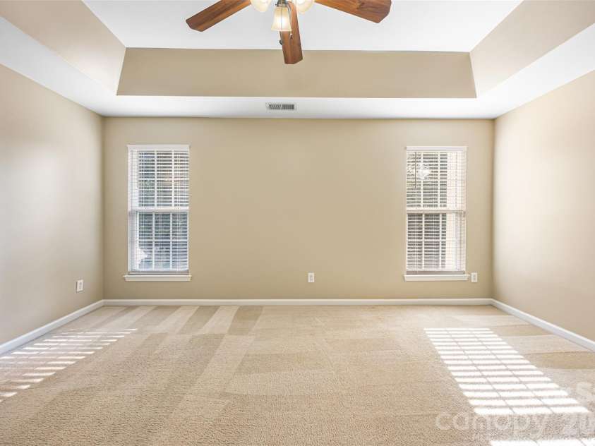 128 Autumn Falls Drive, Lake Wylie, SC 29710.  MLS# CAR4372598, YatesRealty ID 18799. 