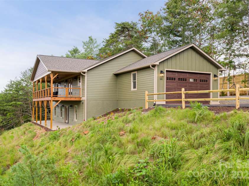 181 Flint Morgan Road, Mars Hill, NC 28754.  MLS# CAR4288459, YatesRealty ID 1880. Welcome to 181 Flint Morgan Road