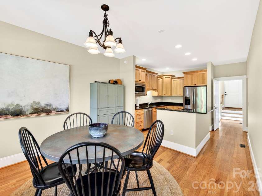 4 Fitzgerald Road, Black Mountain, NC 28711.  MLS# CAR4371041, YatesRealty ID 18801. 