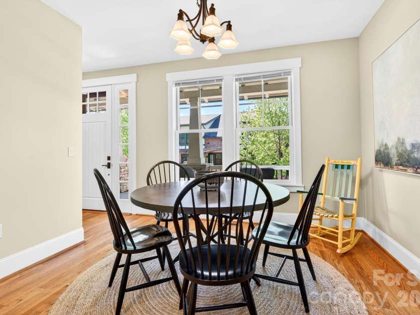 4 Fitzgerald Road, Black Mountain, NC 28711.  MLS# CAR4371041, YatesRealty ID 18801. 