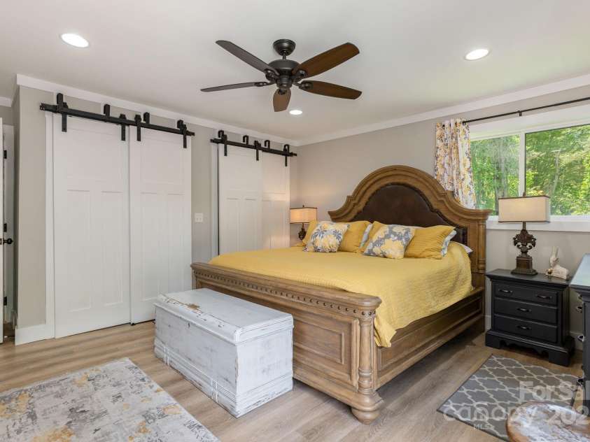4329 Island Ford Road, Brevard, NC 28712.  MLS# CAR4252076, YatesRealty ID 18801. Double closets in Primary Bedroom