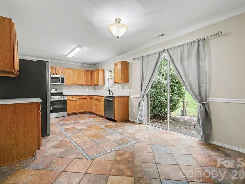 12414 Dervish Lane, Charlotte, NC 28269.  MLS# CAR4372256, YatesRealty ID 18802. 