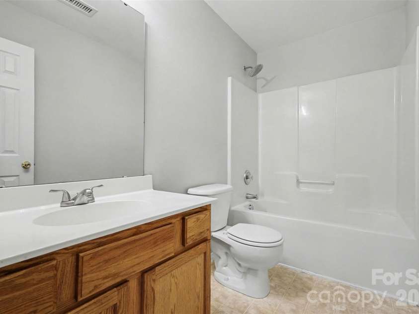 12414 Dervish Lane, Charlotte, NC 28269.  MLS# CAR4372256, YatesRealty ID 18802. 