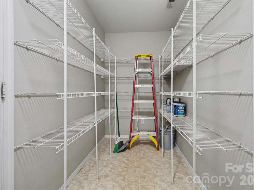 12414 Dervish Lane, Charlotte, NC 28269.  MLS# CAR4372256, YatesRealty ID 18802. 
