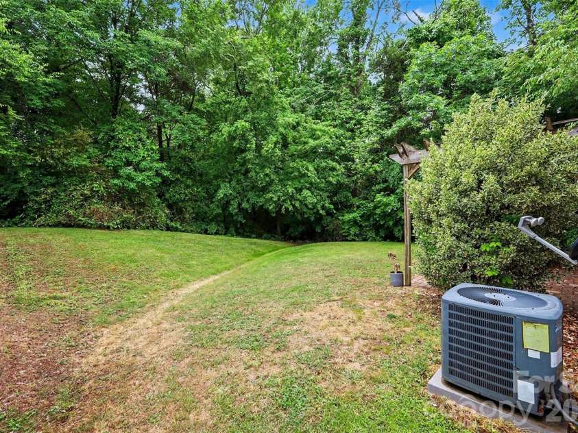 12414 Dervish Lane, Charlotte, NC 28269.  MLS# CAR4372256, YatesRealty ID 18802. 