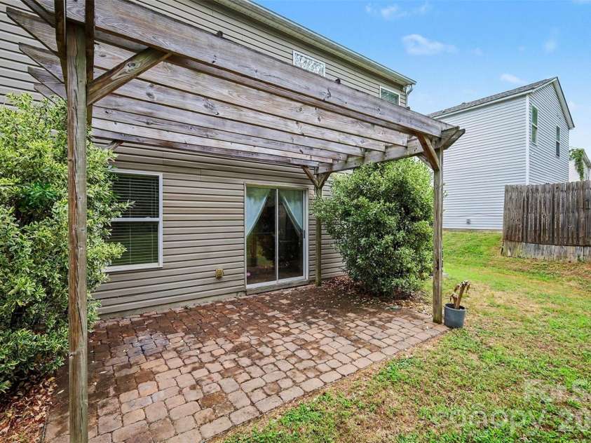 12414 Dervish Lane, Charlotte, NC 28269.  MLS# CAR4372256, YatesRealty ID 18802. 