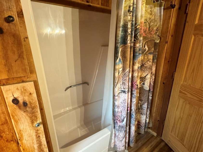 7348 Joe Johnson Street, Newland, NC 28657.  MLS# CAR4255068, YatesRealty ID 18802. 