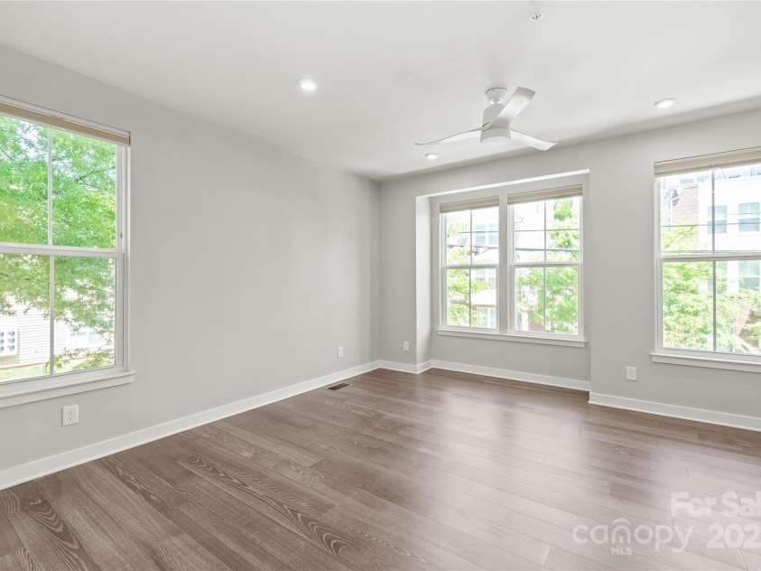 420 16th Street, Charlotte, NC 28206.  MLS# CAR4264932, YatesRealty ID 18803. 