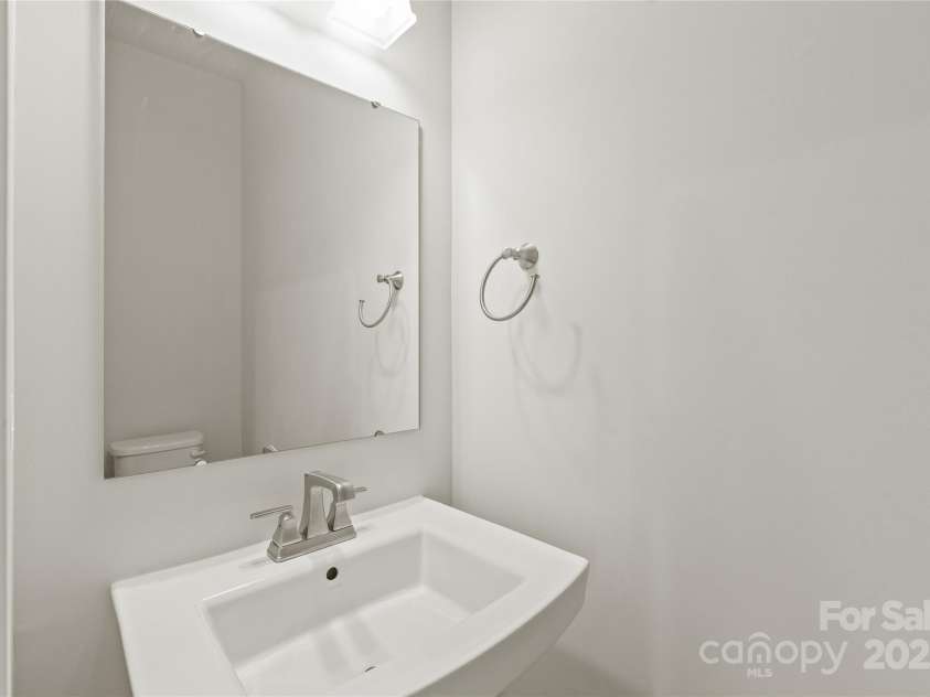 420 16th Street, Charlotte, NC 28206.  MLS# CAR4264932, YatesRealty ID 18803. 