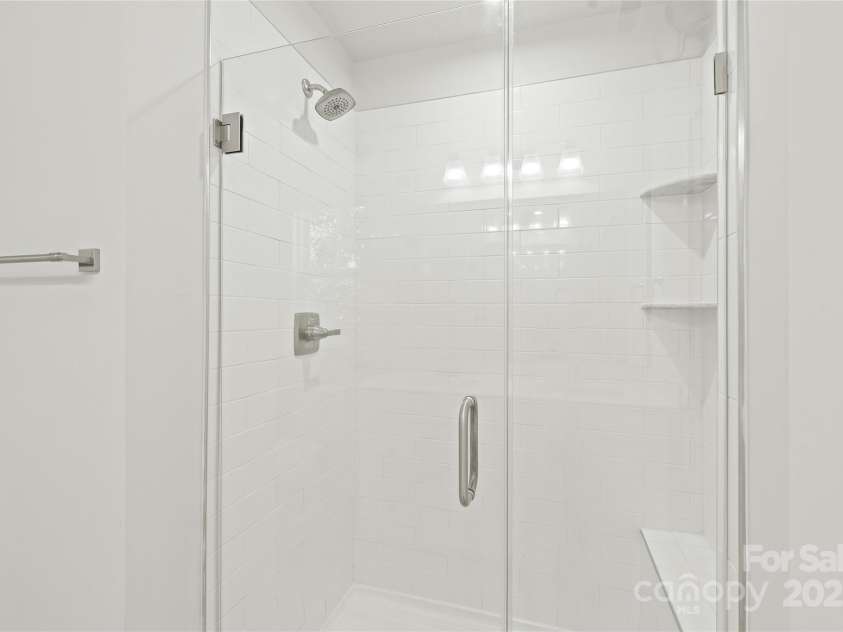 420 16th Street, Charlotte, NC 28206.  MLS# CAR4264932, YatesRealty ID 18803. 